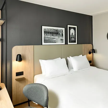 Campanile Prime - Paris - Porte De Bagnolet Hotel 3*