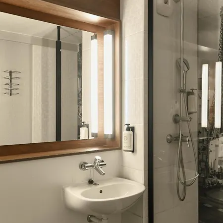 Campanile Prime - Paris - Porte De Bagnolet 3*