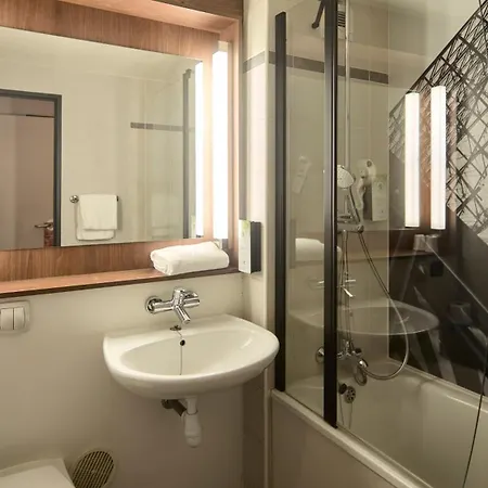 Campanile Prime - Paris - Porte De Bagnolet Hotel 3*
