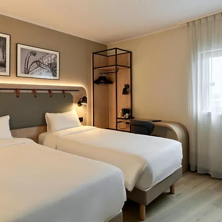Campanile Prime - Paris - Porte De