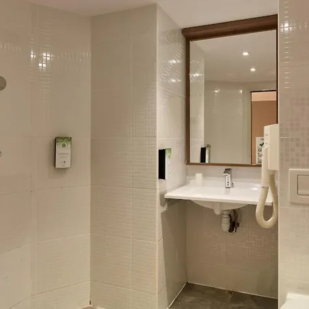 Hotel Campanile Prime - Paris - Porte De 3*