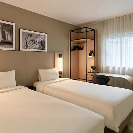 Campanile Prime - Paris - Porte De Hotel 3*