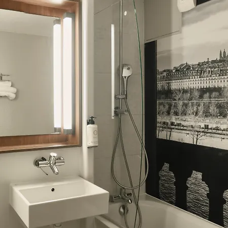 Campanile Prime - Paris - Porte De Hotel 3*