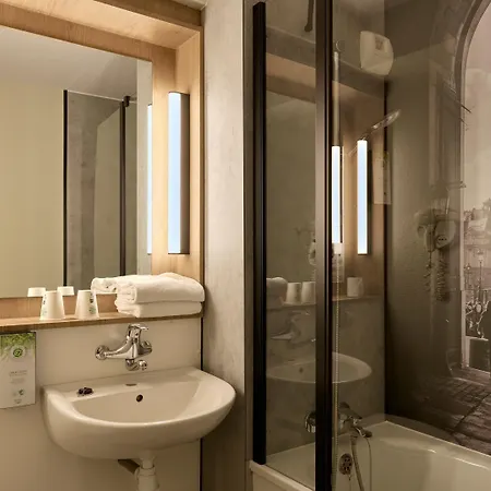 Campanile Prime - Paris - Porte De 3*