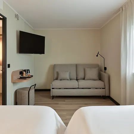 Campanile Prime - Paris - Porte De Hotel 3*